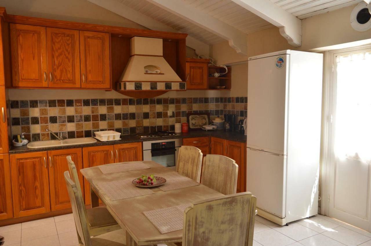 Vanessa Studios Poros  Extérieur photo